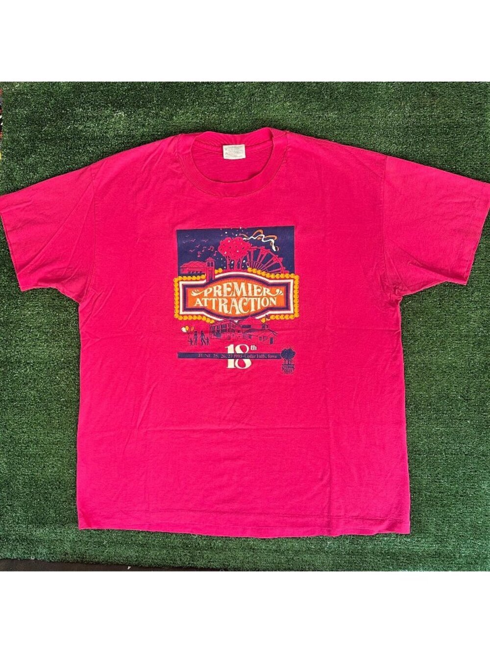 Vintage 90s Cedar Falls Celebration 1993 T-Shirt Iowa Single Stitch Pink XL
